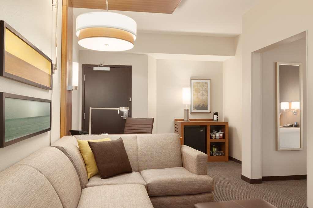 Hyatt Place Phoenix Chandler - Fashion Center Room photo